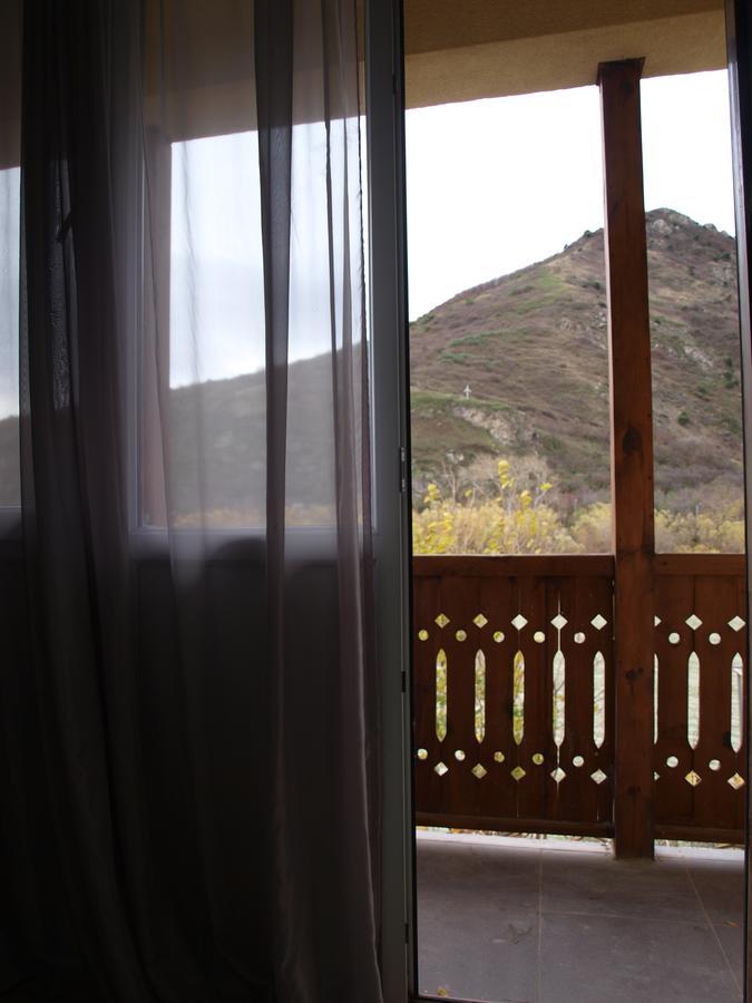 Villa Piano Mtsʼkhetʼa Buitenkant foto